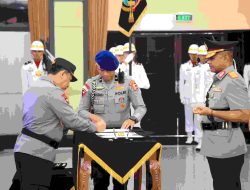 Kapolri Pimpin Upacara Sertijab Kapolda dan Pati Polri