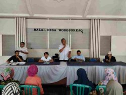 Penyaluran Bansos PKH dan BPNT di Desa Wongsorejo, Bantu Masyarakat Penuhi Kebutuhan Pokok Jelang Ramadhan