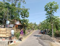 Polres Bondowoso Amankan Tersangka Curwan, BB Kambing Diserahkan Kembali ke Pemilik
