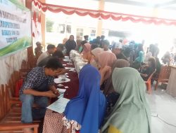 Pemdes Petung kecamatan Bangsalsari Jember membagikan beras 10 kg sebanyak 1149 orang