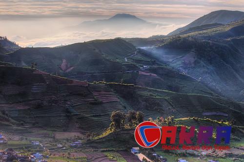 Suasana sunrise di kawasan perbukitan sekitar Medan