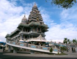 Rute Sejarah 1 Hari dari Pusat Kota: Naik Transport Umum ke Istana Maimun, Masjid Raya, dan Kesawan