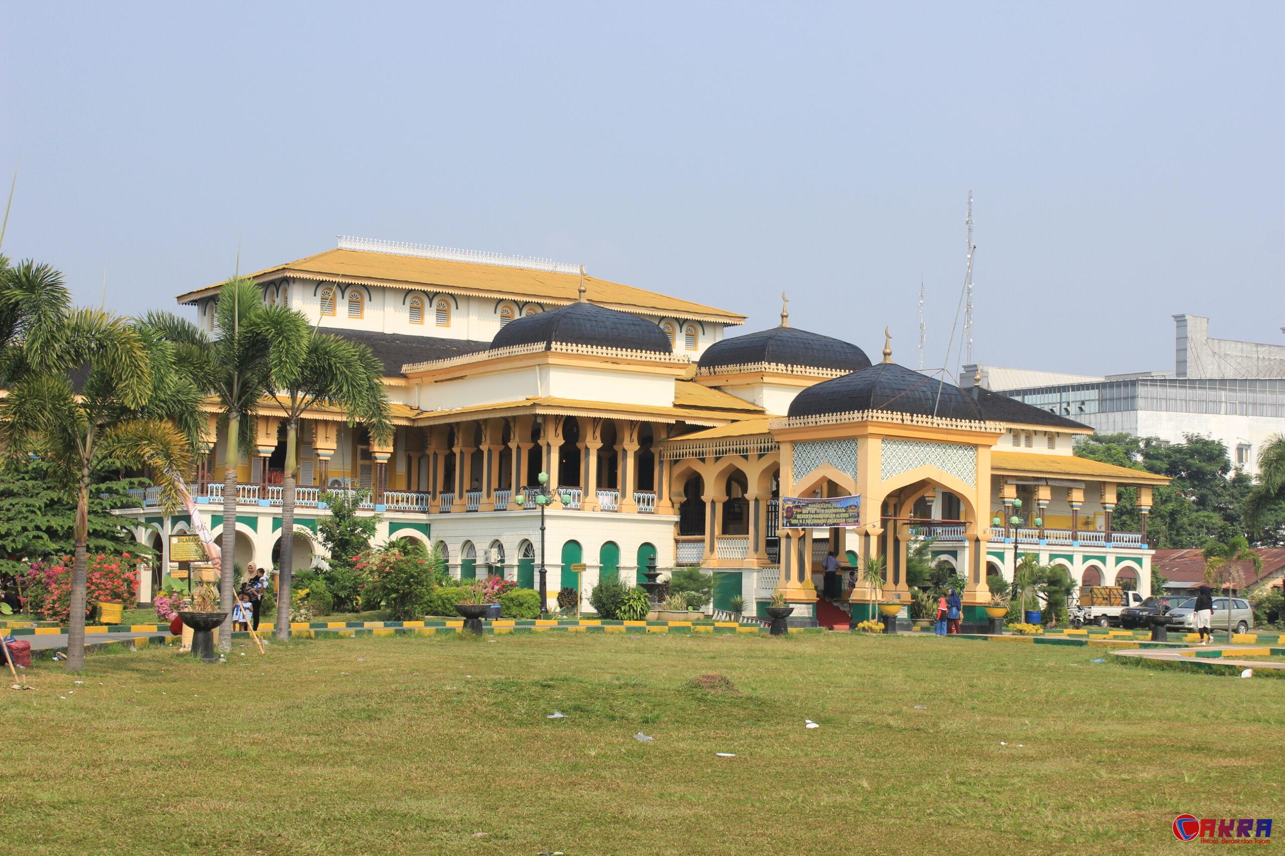 Istana Maimun di Medan pada sore hari