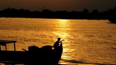 Sunset Belawan dekat Medan untuk healing sore