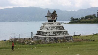 Pemandangan wisata alam sekitar Medan dan Tongging