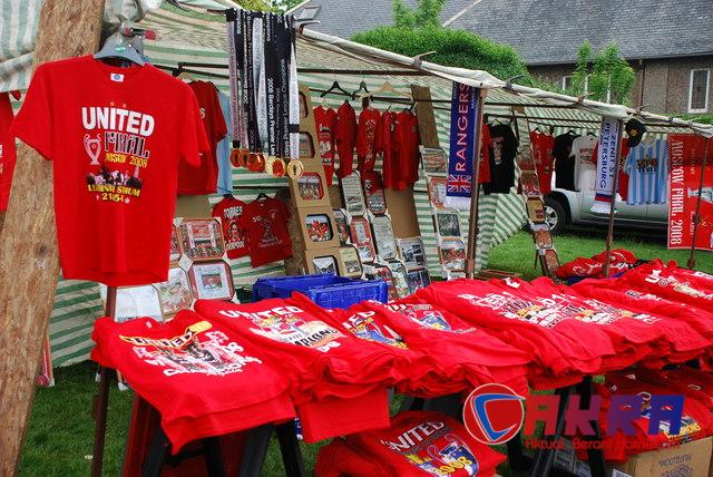 Kenapa Jersey Bola Retro Mendadak Digemari Anak Muda?