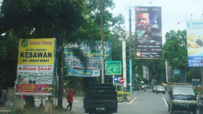 Gerbang Kesawan Medan saat sore hari